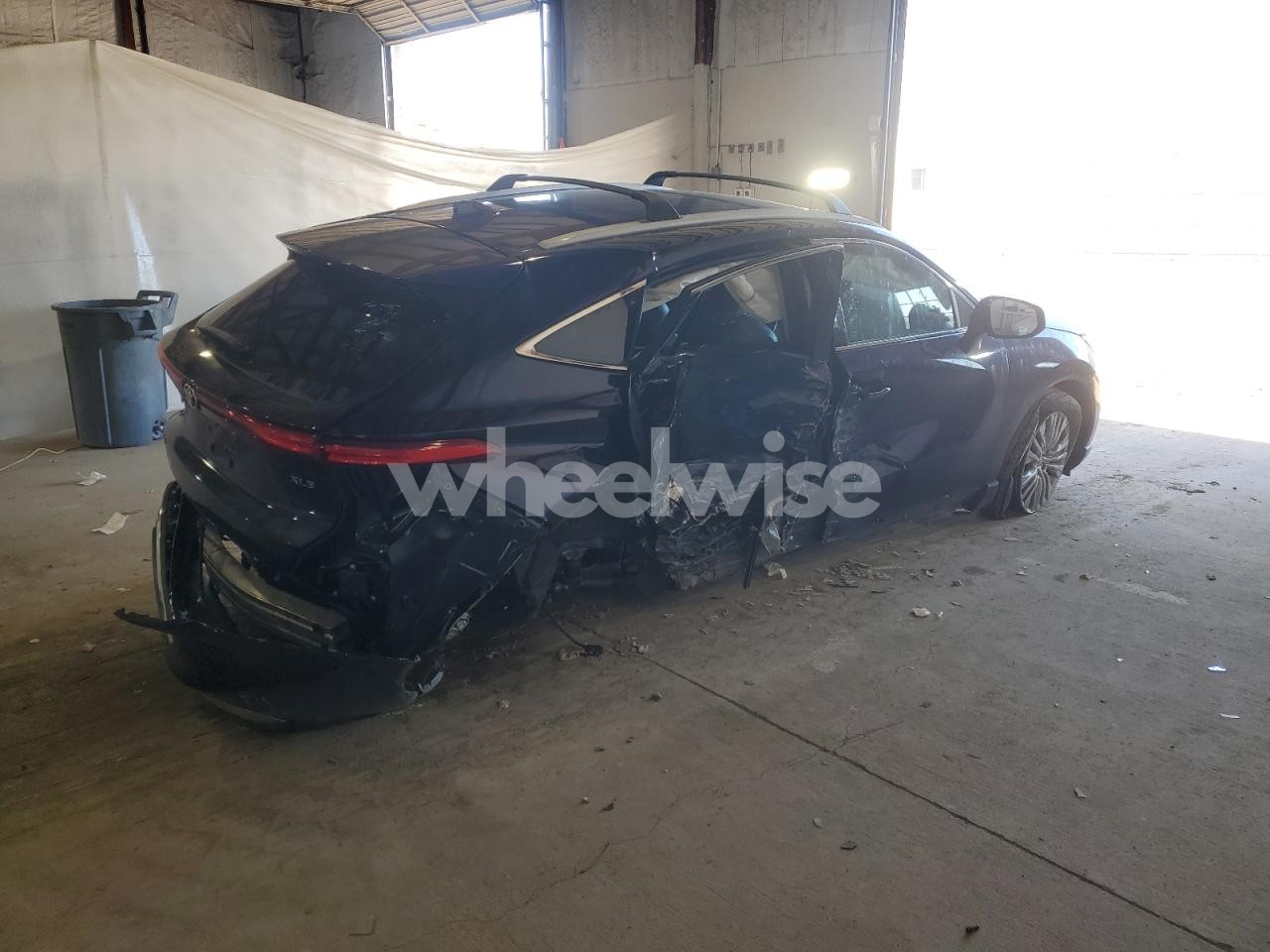 Photo 3 of 2024 TOYOTA VENZA LE (VIN JTEAAAAH5RJ191123)