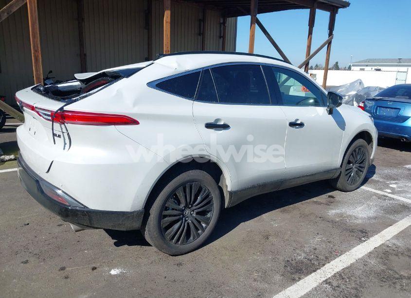 Photo 4 of 2024 Toyota Venza NIGHTSHADE EDITION (VIN JTEAAAAH6RJ168269)