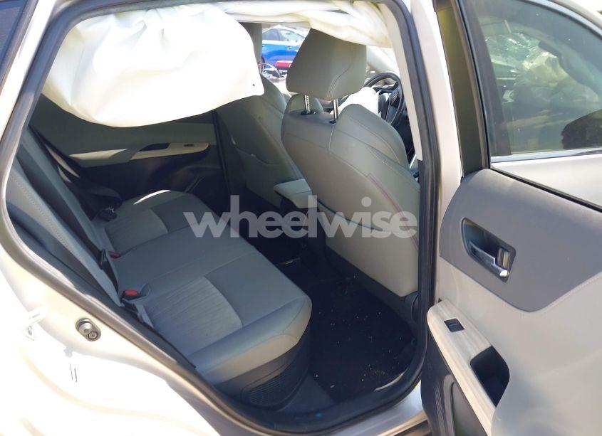 Photo 8 of 2021 Toyota Venza XLE (VIN JTEAAAAH7MJ018650)