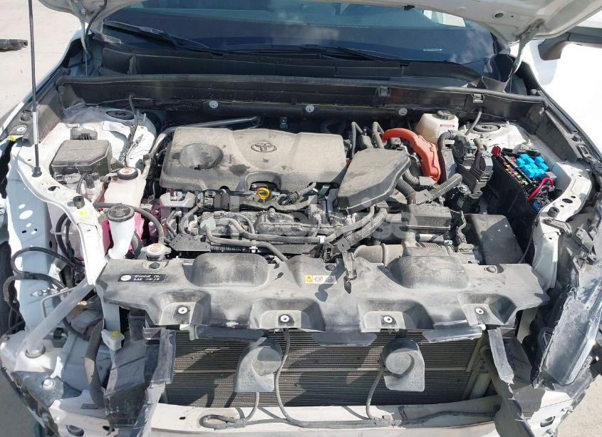 Photo 10 of 2021 Toyota Venza XLE (VIN JTEAAAAH8MJ036252)