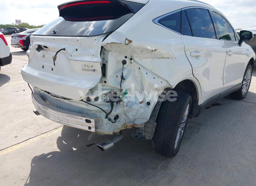 Photo 18 of 2021 Toyota Venza XLE (VIN JTEAAAAH8MJ036252)