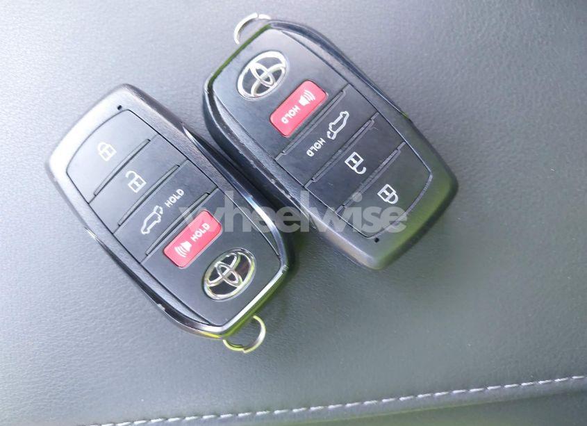 Photo 11 of 2024 Toyota Venza NIGHTSHADE EDITION (VIN JTEAAAAH8RJ162053)