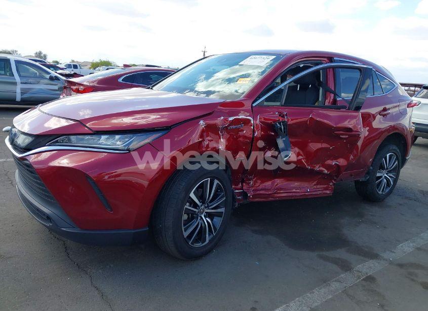 Photo 6 of 2021 Toyota Venza LE (VIN JTEAAAAH9MJ035272)