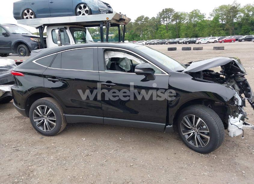 Photo 13 of 2024 Toyota Venza LE (VIN JTEAAAAH9RJ192002)