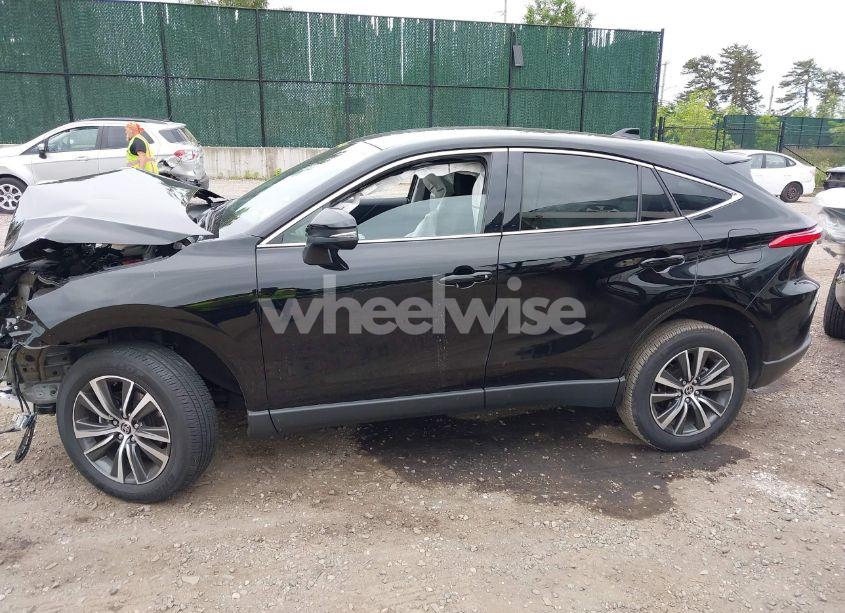 Photo 14 of 2024 Toyota Venza LE (VIN JTEAAAAH9RJ192002)