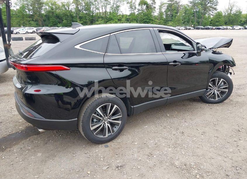 Photo 4 of 2024 Toyota Venza LE (VIN JTEAAAAH9RJ192002)