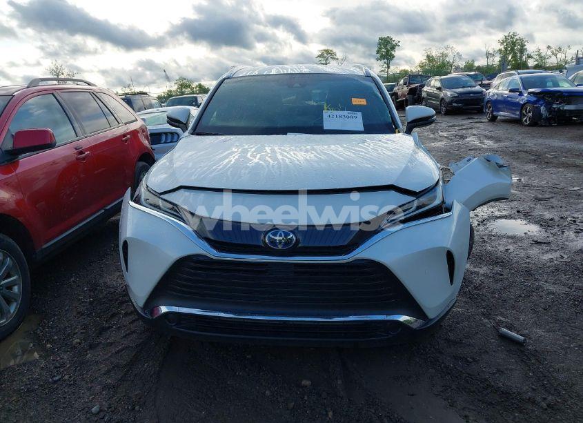 Photo 12 of 2021 Toyota Venza XLE (VIN JTEAAAAHXMJ071410)