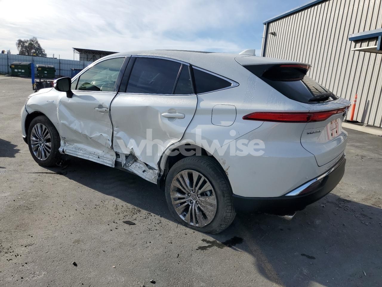 Photo 2 of 2021 TOYOTA VENZA LE (VIN JTEAAAAHXMJ085548)