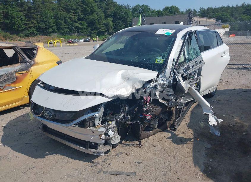 Photo 2 of 2024 Toyota Venza LIMITED (VIN JTEAAAAHXRJ153581)