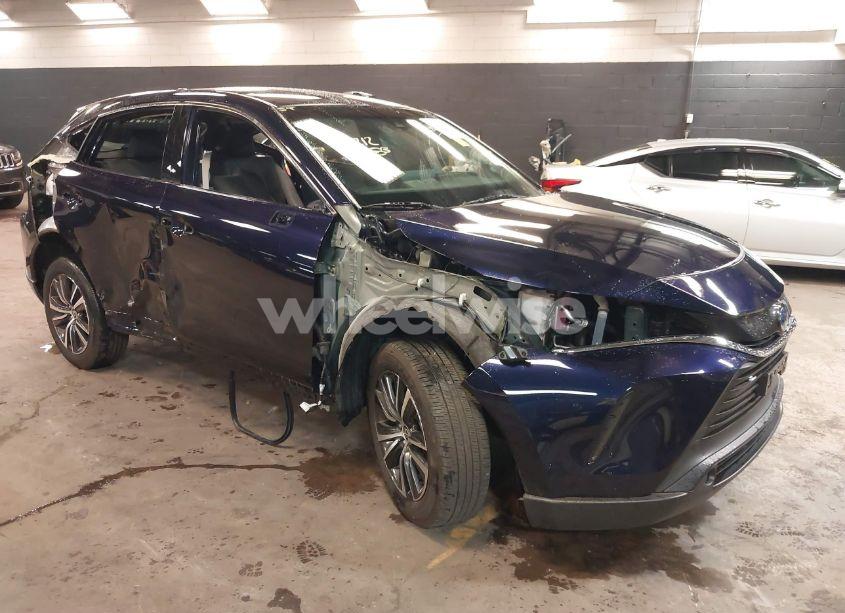 2024 Toyota Venza LE (VIN JTEAAAAHXRJ158019) main photo