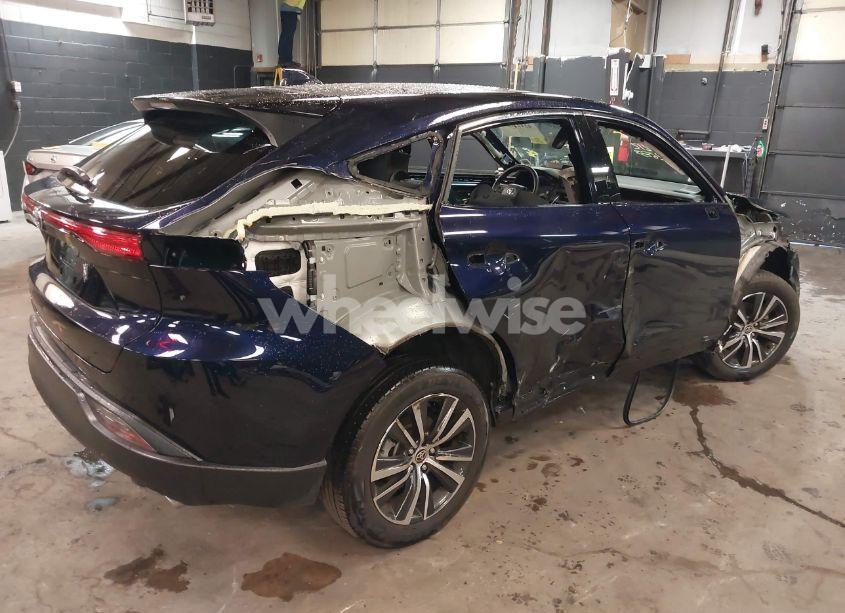 Photo 4 of 2024 Toyota Venza LE (VIN JTEAAAAHXRJ158019)