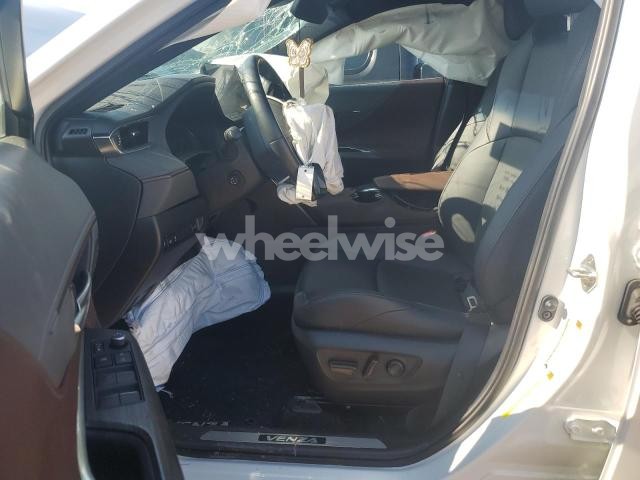 Photo 10 of 2024 TOYOTA VENZA LE (VIN JTEAAAAHXRJ167996)