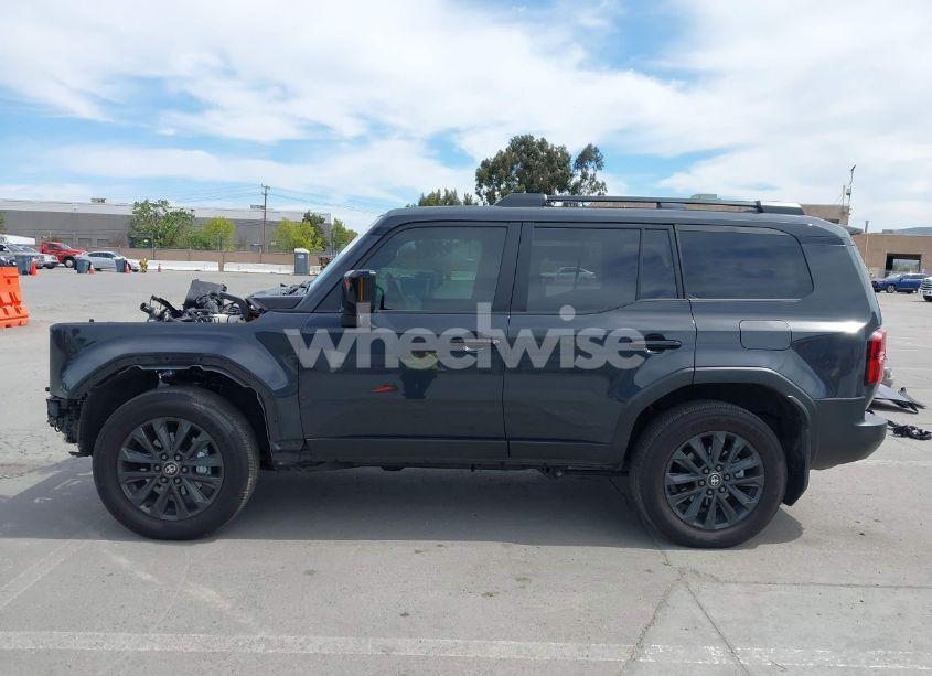 Photo 15 of 2024 Toyota Land CRUISER (VIN JTEABFAJ0R5007650)