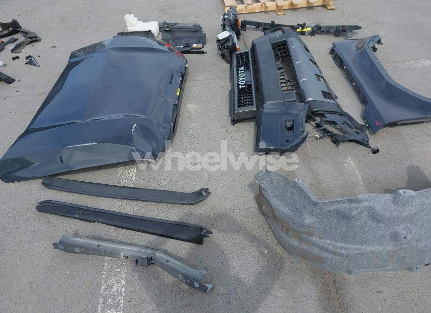 Photo 18 of 2024 Toyota Land CRUISER (VIN JTEABFAJ0R5007650)