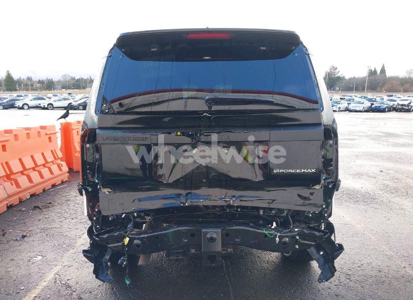 Photo 17 of 2024 Toyota Land CRUISER (VIN JTEABFAJ7RK015987)