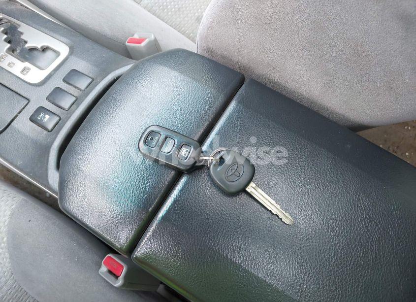 Photo 11 of 2004 Toyota 4runner SR5 V8 (VIN JTEBT14R240031458)