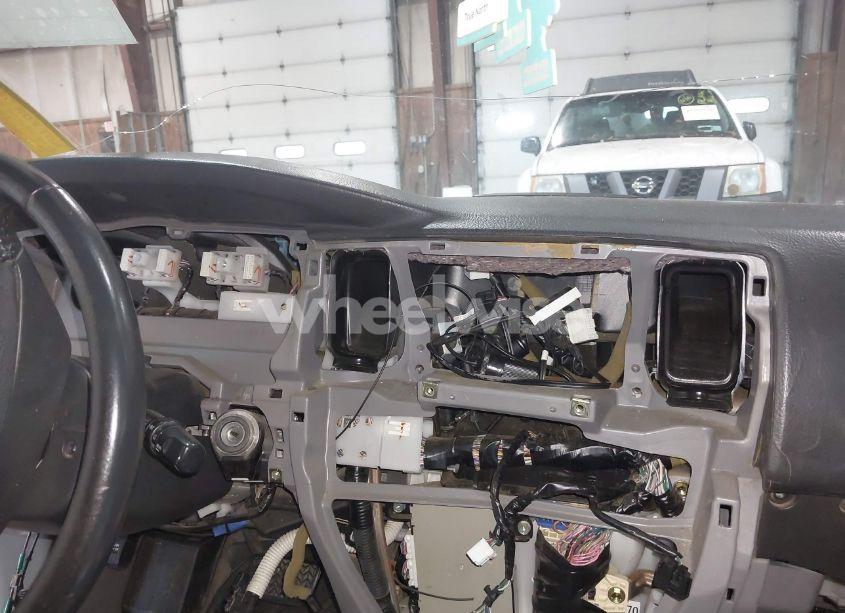 Photo 15 of 2005 Toyota 4runner SR5 V8 (VIN JTEBT14R250054868)