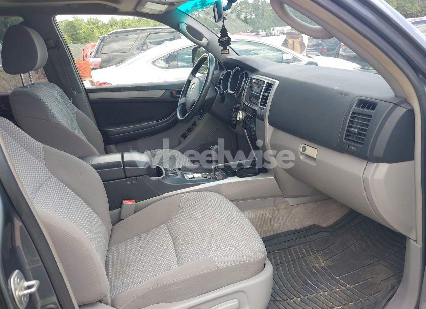 Photo 5 of 2006 Toyota 4runner SR5 V8 (VIN JTEBT14R360059675)