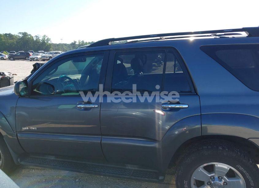 Photo 14 of 2007 Toyota 4runner SR5 V8 (VIN JTEBT14R478040653)