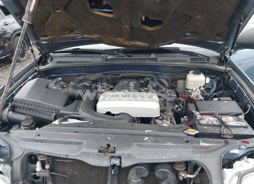 Photo 10 of 2005 Toyota 4runner SR5 V8 (VIN JTEBT14R550056680)