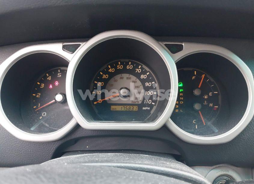 Photo 7 of 2005 Toyota 4runner SR5 V8 (VIN JTEBT14R550056680)
