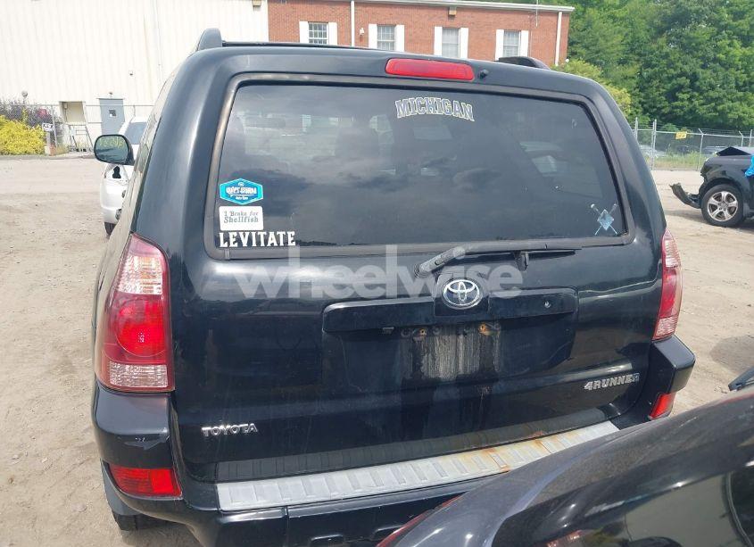 Photo 16 of 2005 Toyota 4runner SR5 V8 (VIN JTEBT14R750055384)