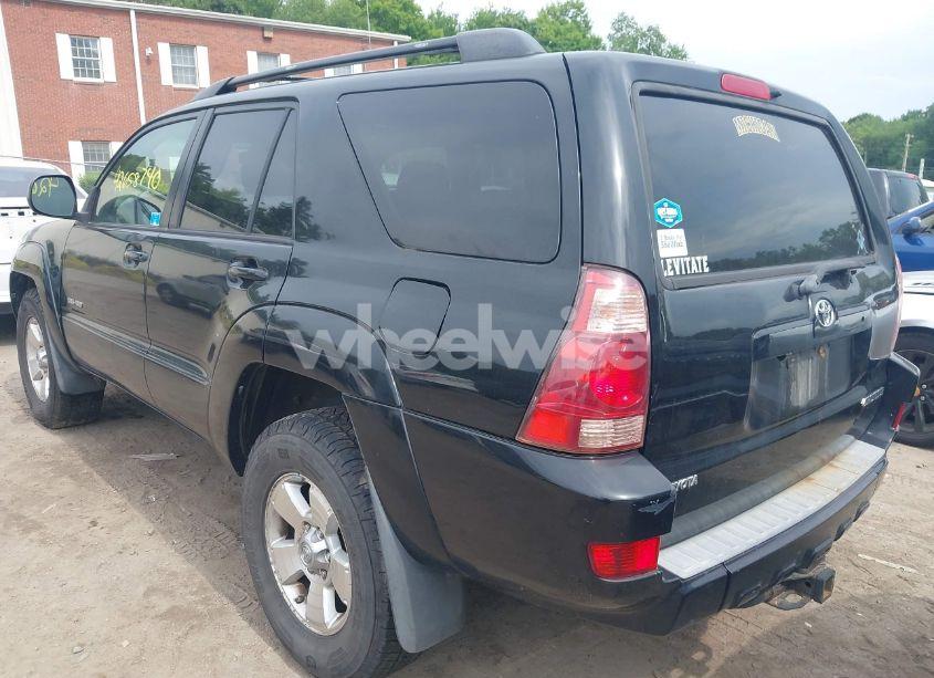 Photo 3 of 2005 Toyota 4runner SR5 V8 (VIN JTEBT14R750055384)