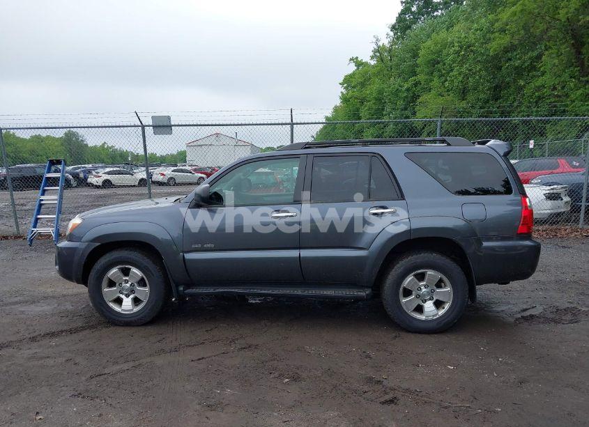 Photo 14 of 2006 Toyota 4runner SR5 V8 (VIN JTEBT14R768029080)