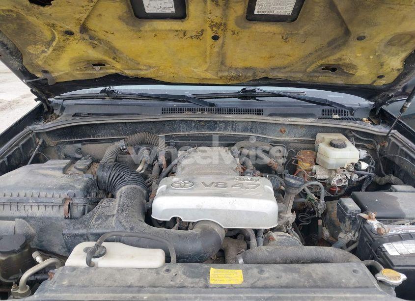 Photo 10 of 2003 Toyota 4runner SR5 V8 (VIN JTEBT14R930018768)