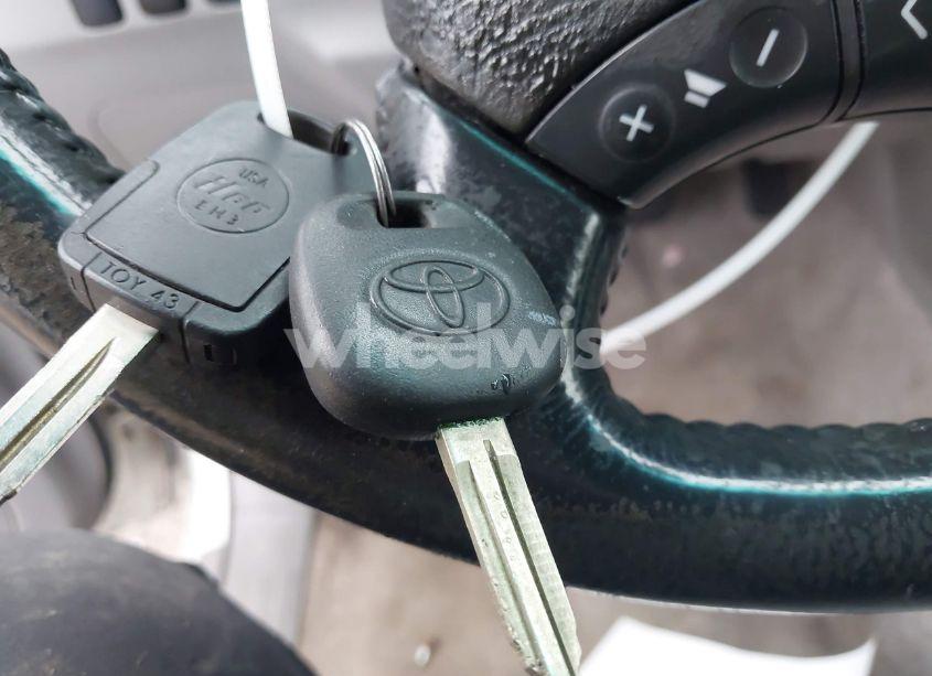 Photo 11 of 2004 Toyota 4runner SR5 V8 (VIN JTEBT14R940043977)