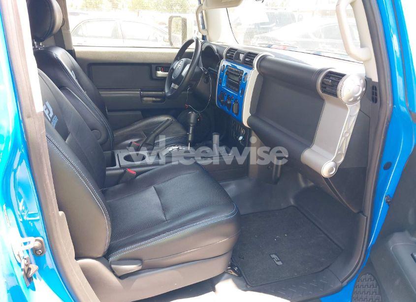 Photo 5 of 2007 Toyota Fj CRUISER (VIN JTEBU11F070050828)