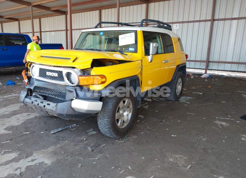 Photo 2 of 2009 Toyota Fj CRUISER (VIN JTEBU11F29K060154)