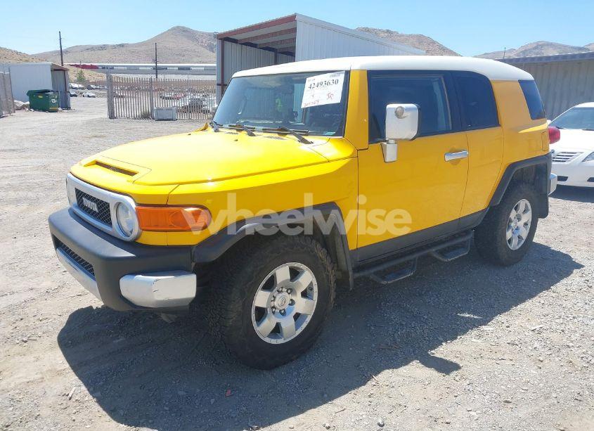 Photo 2 of 2008 Toyota Fj CRUISER (VIN JTEBU11F48K025887)