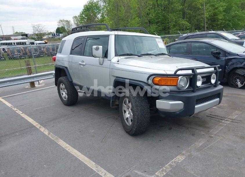 2008 Toyota Fj CRUISER (VIN JTEBU11F88K013869) main photo