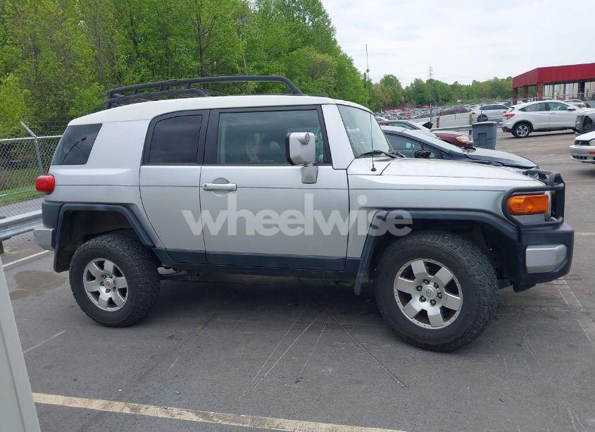 Photo 13 of 2008 Toyota Fj CRUISER (VIN JTEBU11F88K013869)