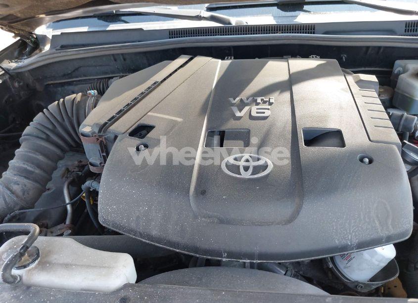 Photo 10 of 2004 Toyota 4runner SR5 V6 (VIN JTEBU14R048021042)