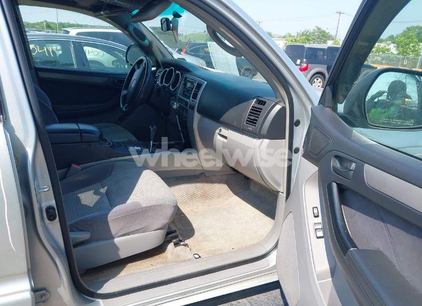 Photo 5 of 2004 Toyota 4runner SR5 V6 (VIN JTEBU14R048027665)