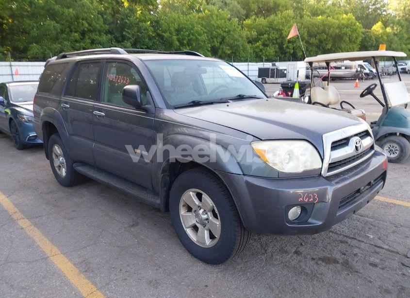 2006 Toyota 4runner SR5 V6 (VIN JTEBU14R168052982) main photo