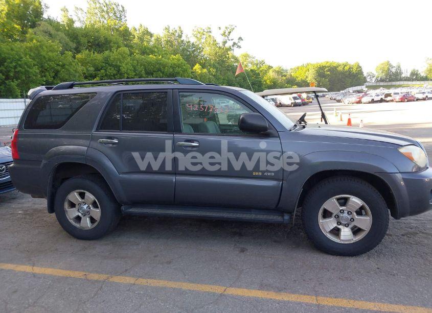 Photo 13 of 2006 Toyota 4runner SR5 V6 (VIN JTEBU14R168052982)