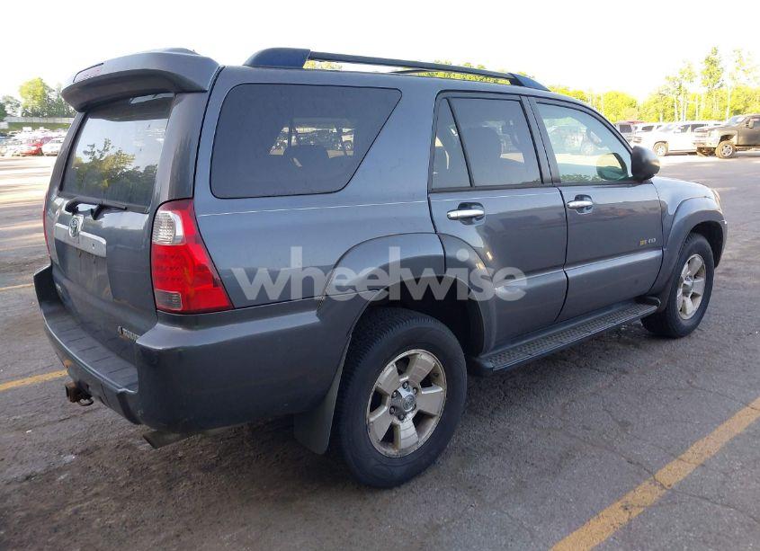 Photo 4 of 2006 Toyota 4runner SR5 V6 (VIN JTEBU14R168052982)