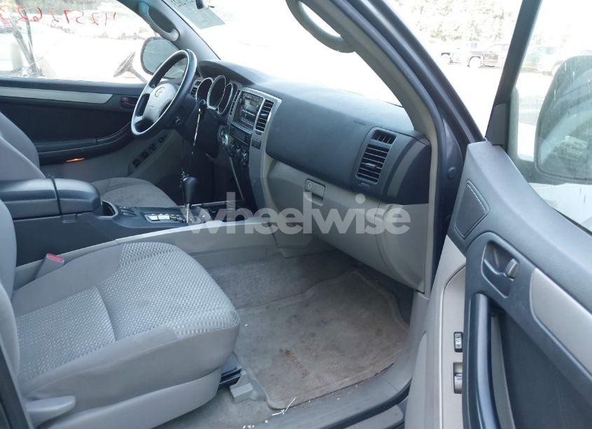 Photo 5 of 2006 Toyota 4runner SR5 V6 (VIN JTEBU14R168052982)