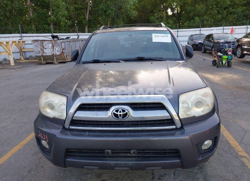 Photo 6 of 2006 Toyota 4runner SR5 V6 (VIN JTEBU14R168052982)