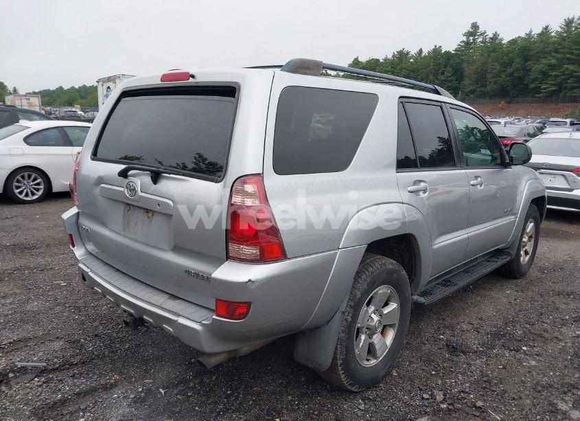 Photo 4 of 2004 Toyota 4runner SR5 V6 (VIN JTEBU14R240033871)