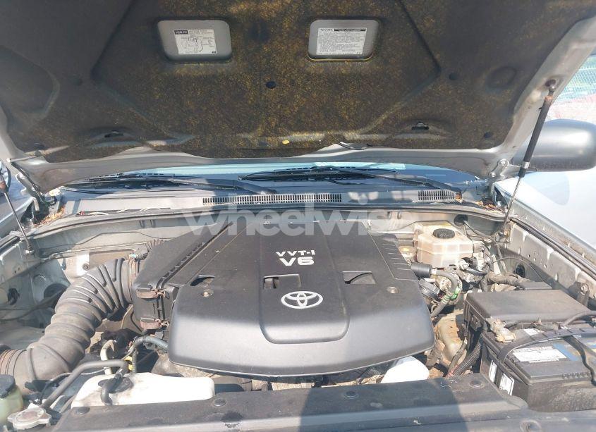 Photo 10 of 2004 Toyota 4runner SR5 V6 (VIN JTEBU14R248020118)