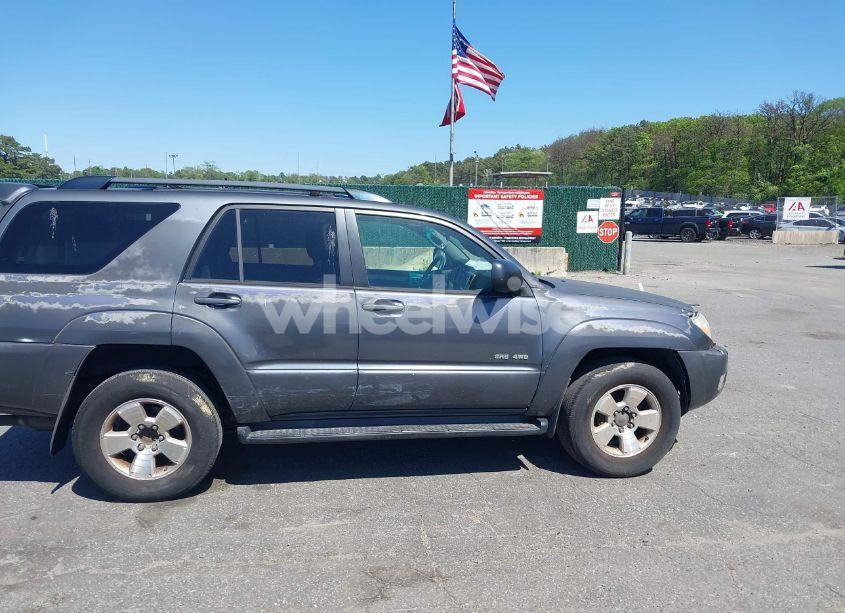 Photo 13 of 2004 Toyota 4runner SR5 V6 (VIN JTEBU14R340042742)