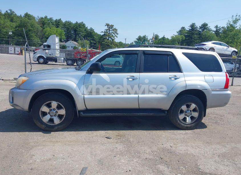 Photo 14 of 2006 Toyota 4runner SR5 V6 (VIN JTEBU14R360098120)