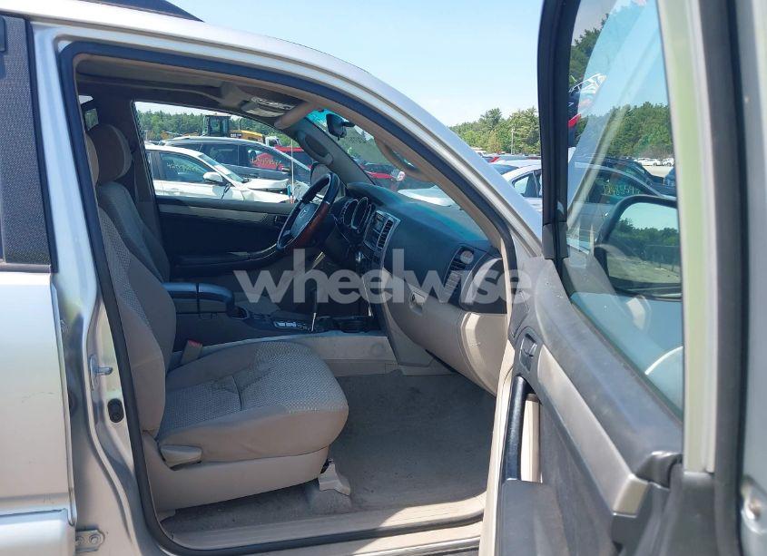 Photo 5 of 2006 Toyota 4runner SR5 V6 (VIN JTEBU14R360098120)