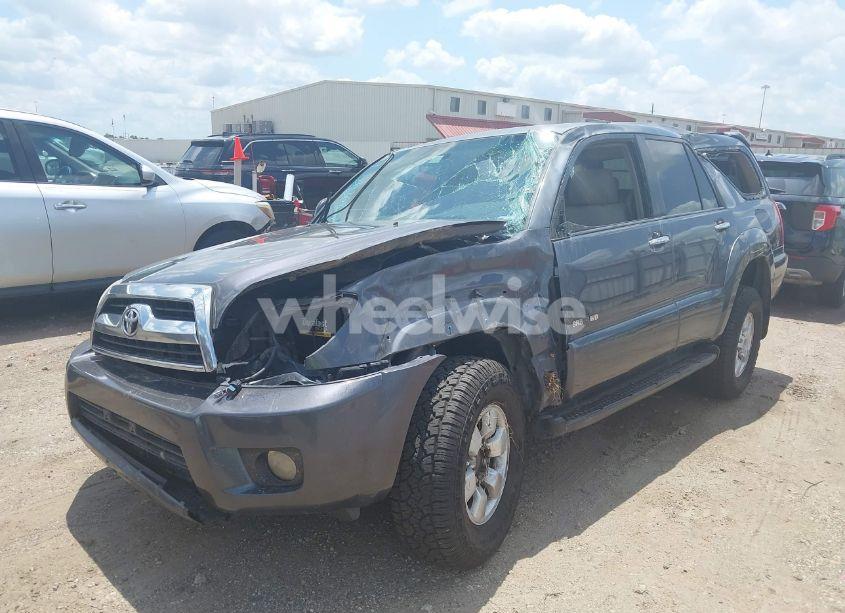 Photo 2 of 2007 Toyota 4runner SR5 V6 (VIN JTEBU14R470121616)