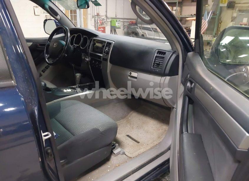 Photo 5 of 2005 Toyota 4runner SR5 SPORT V6 (VIN JTEBU14R558041854)