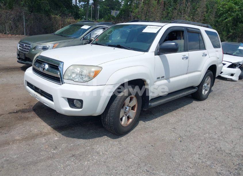 Photo 2 of 2006 Toyota 4runner SR5 V6 (VIN JTEBU14R560095459)